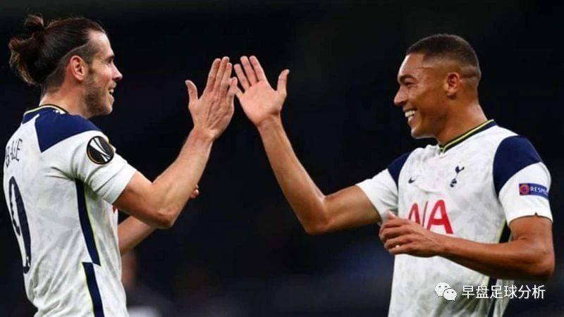  孙兴慜造三球热刺逆转埃弗顿  